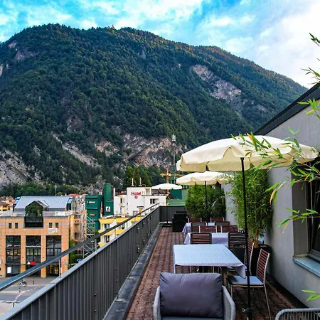 Merkur - West Station