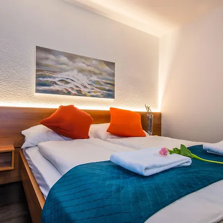 Hotell Merkur - West Station 3*