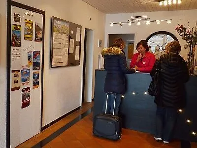 Hotell Merkur - West Station Interlaken