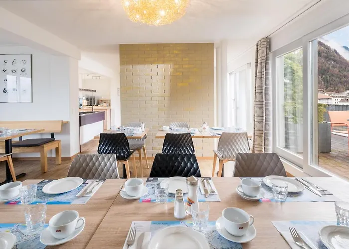 Merkur - West Station 3* 인터라켄