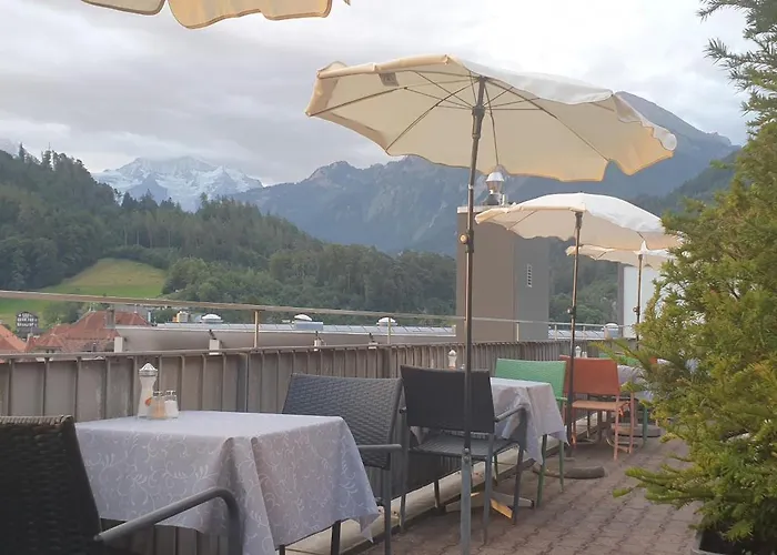 Hotel Merkur - West Station Interlaken