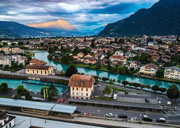 Merkur - West Station Hotel Interlaken