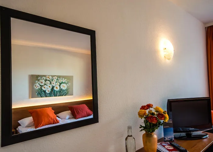 Merkur - West Station Hotel Interlaken