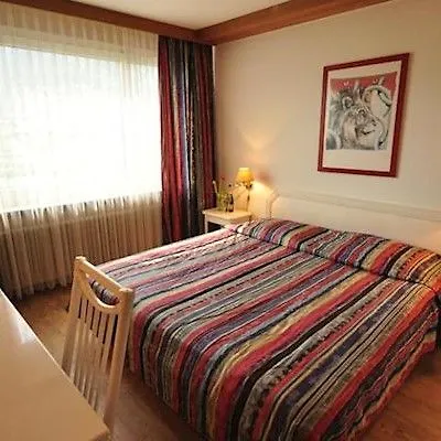 Otel Merkur - West Station Interlaken