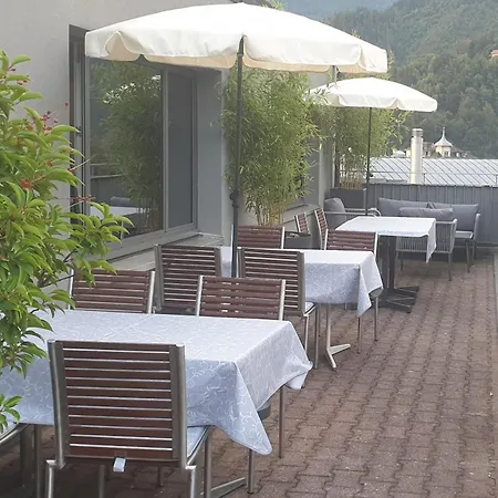 Merkur - West Station Готель 3*