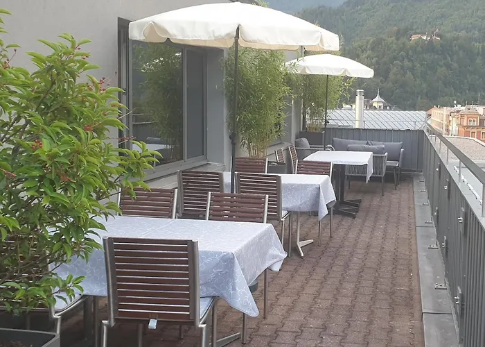 Merkur - West Station Готель 3*