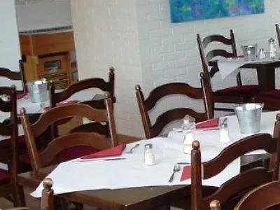 Merkur - West Station 3* Інтерлакен