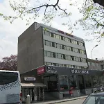 Hotel Merkur - West Station 3*