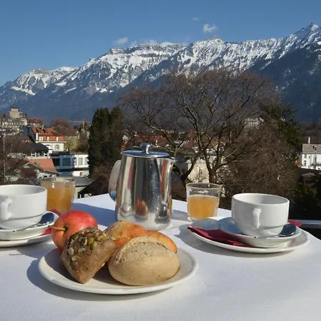 Merkur - West Station 因特拉肯