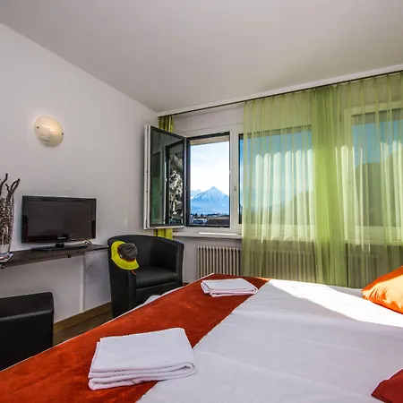 酒店 Merkur - West Station 因特拉肯