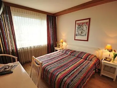 Merkur - West Station 酒店 3*